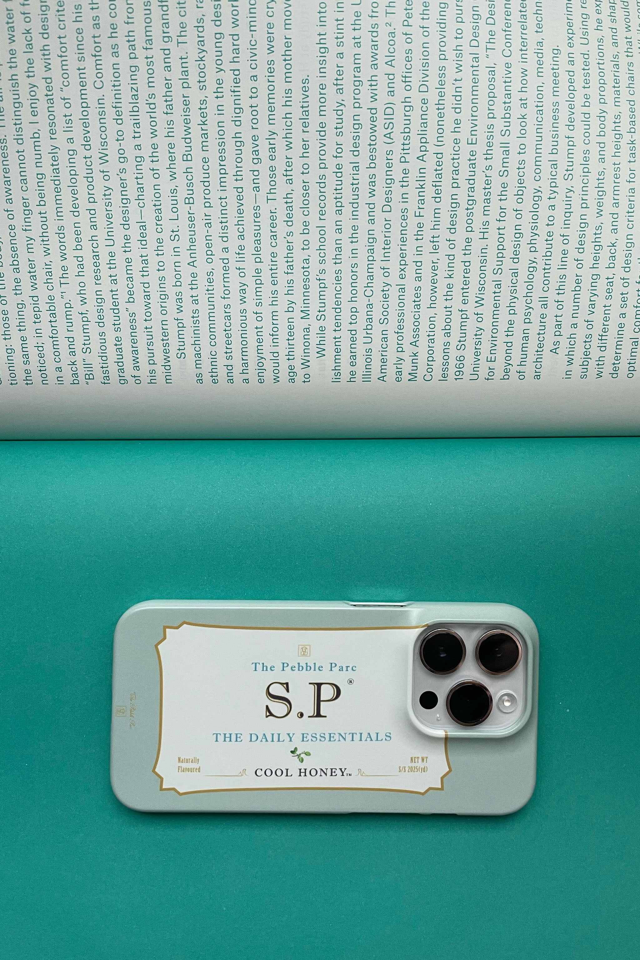 The Tin Edit - Winter Green